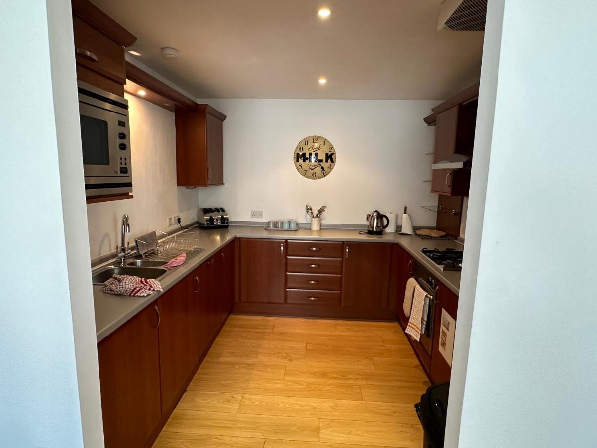 Comfy Two Bedroom Apartment Right In The City Centre Glasgow Kültér fotó